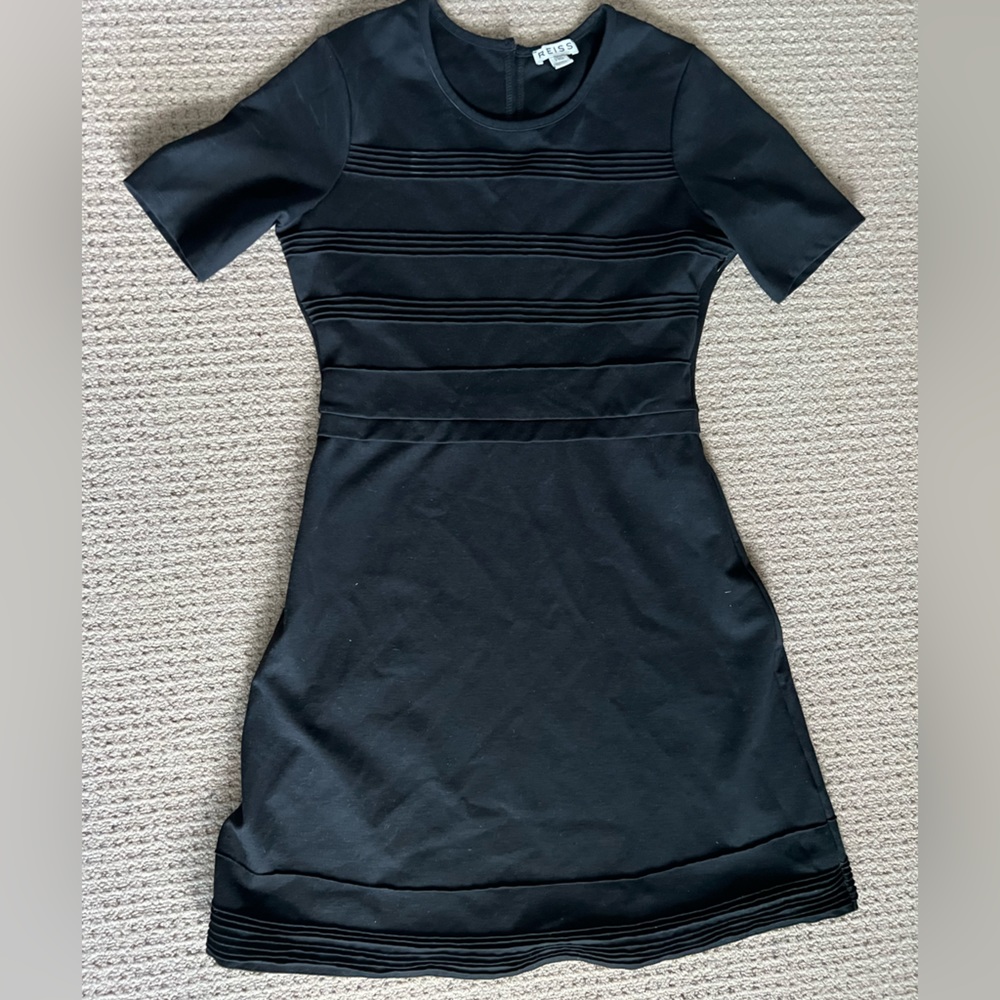 Reiss dress size 8.  Great condition.
